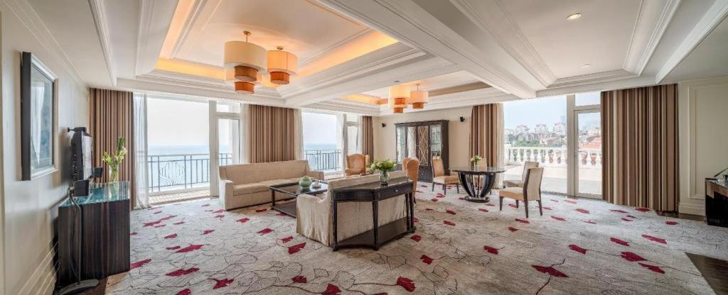 Qingdao Seaview Garden Hotel Екстер'єр фото